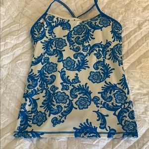 Lululemon workout top